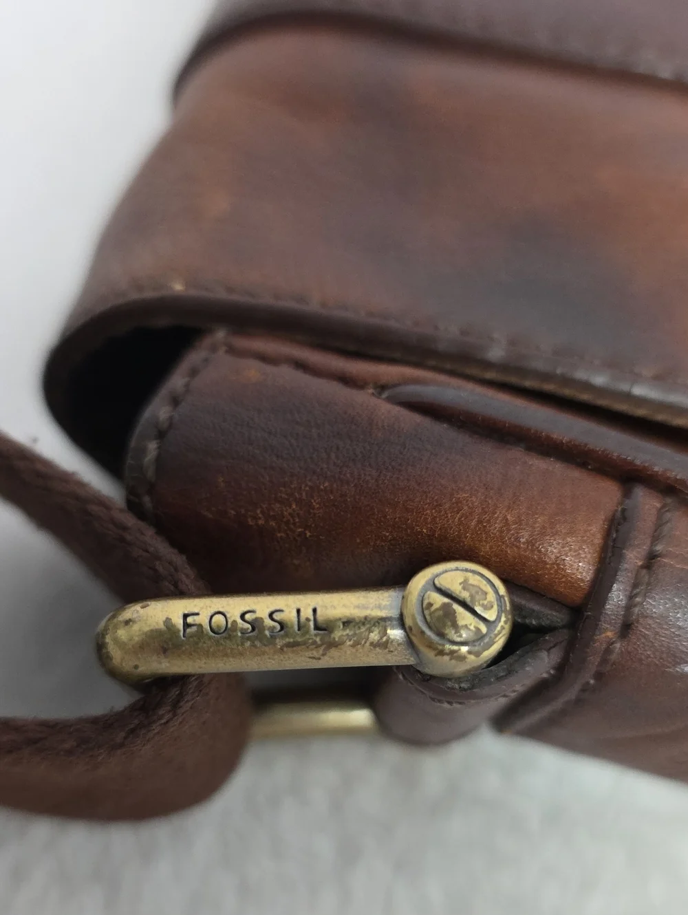 Fossil Brown Leather Messenger Crossbody Bag Distressed Vintage Style